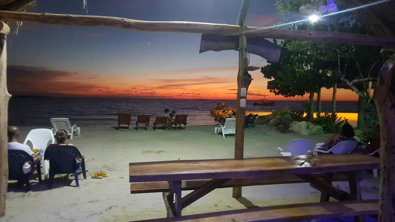 Hostel Beach House Rincon Екстер'єр фото